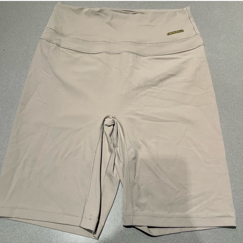 Gymshark x Whitney Simmons set medium